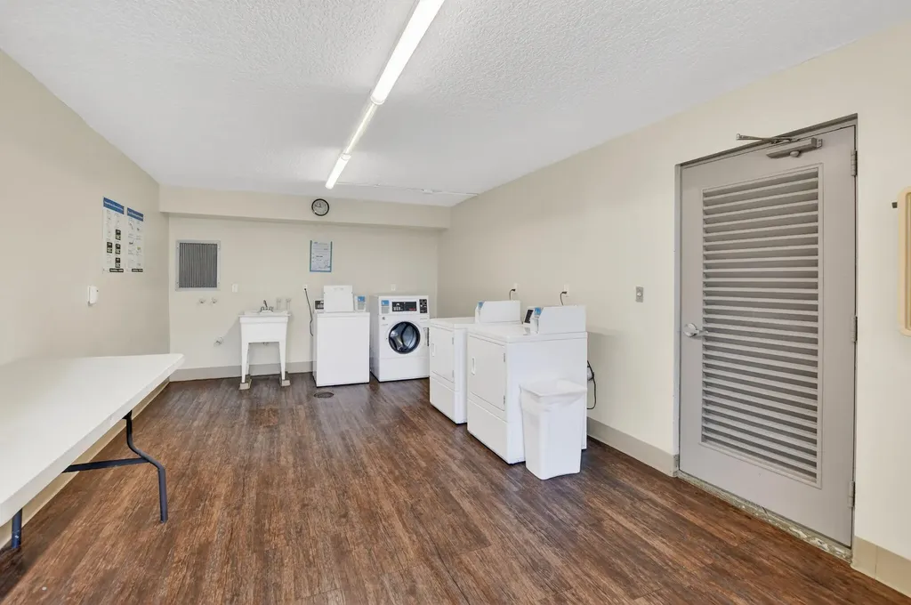6 Royal Palm Way Boca Raton FL 33432