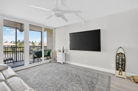 6 Royal Palm Way Boca Raton FL 33432