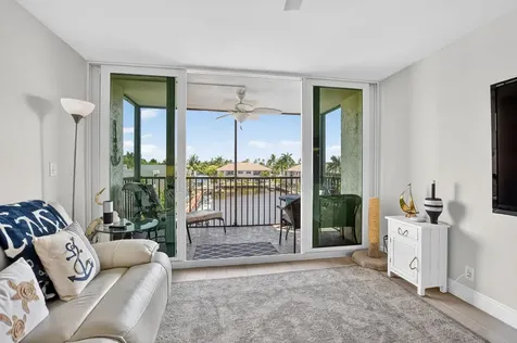 6 Royal Palm Way Boca Raton FL 33432