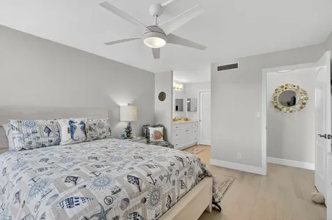 6 Royal Palm Way Boca Raton FL 33432