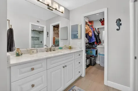 6 Royal Palm Way Boca Raton FL 33432