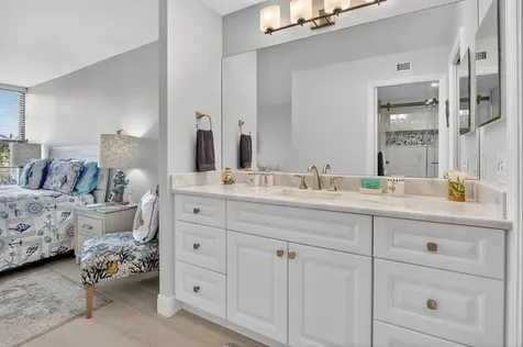 6 Royal Palm Way Boca Raton FL 33432