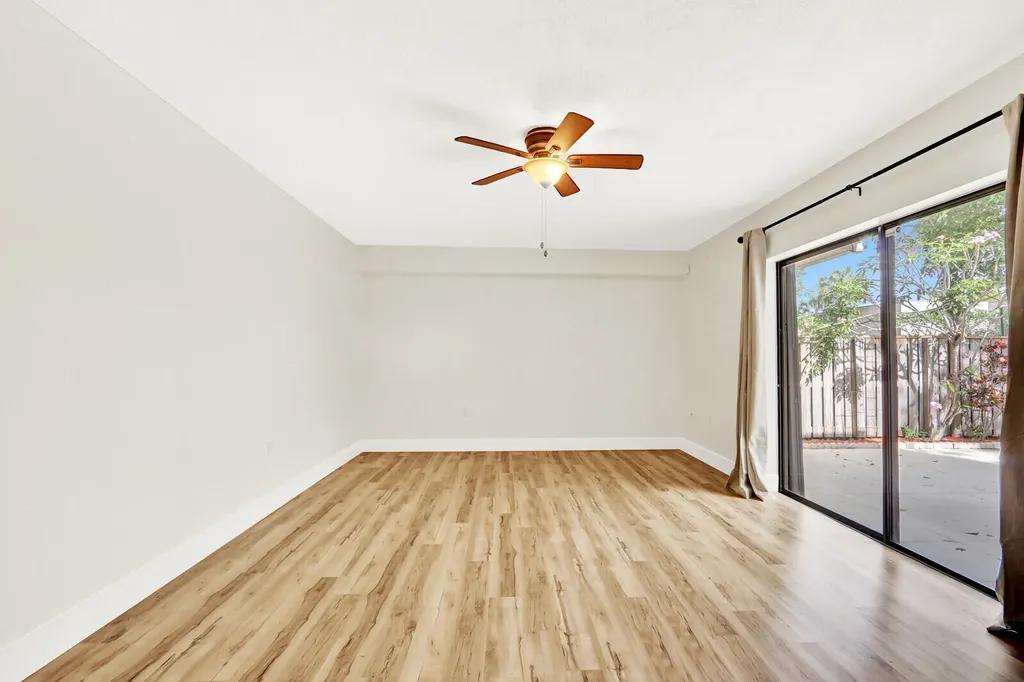 6605 66th Way West Palm Beach FL 33409