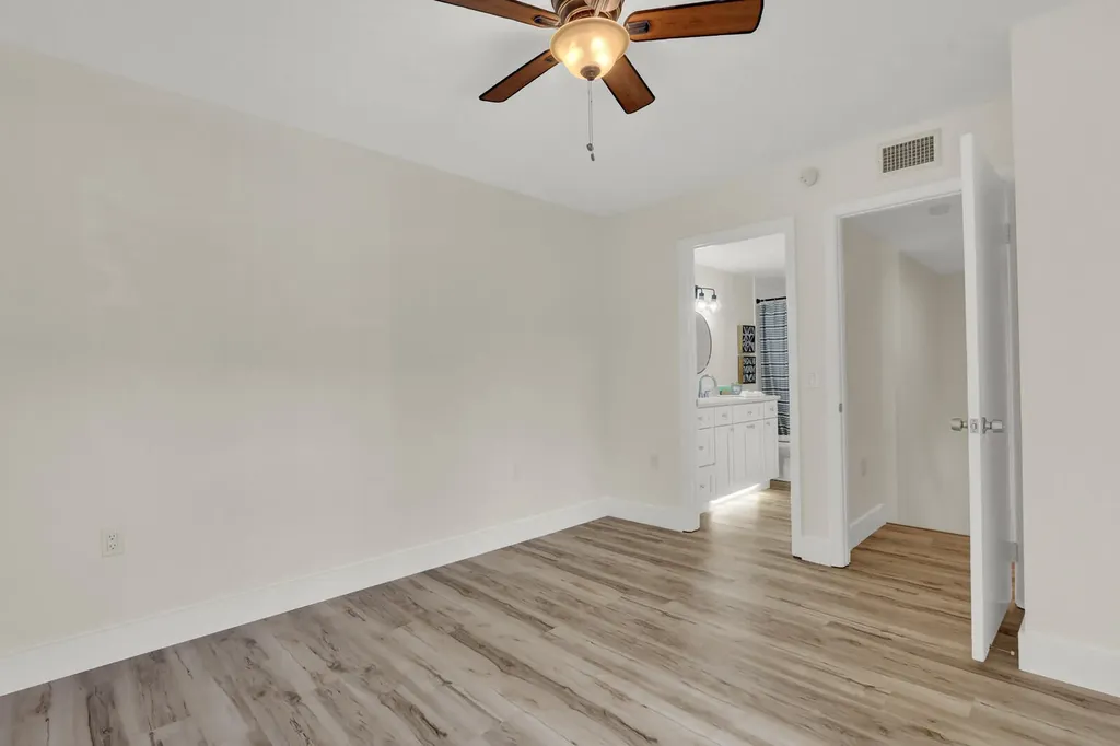 6605 66th Way West Palm Beach FL 33409