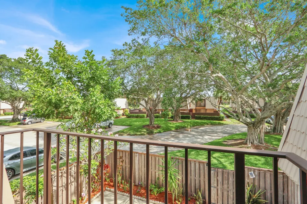 6605 66th Way West Palm Beach FL 33409
