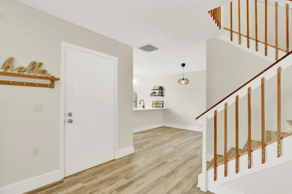 6605 66th Way West Palm Beach FL 33409