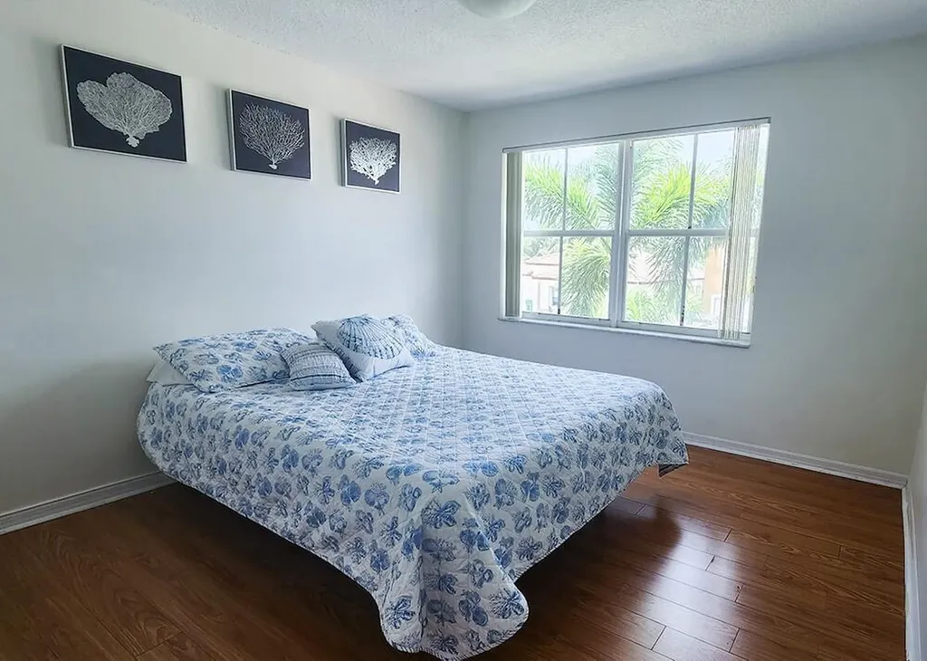 6125 NW 40th Street Coral Springs FL 33067