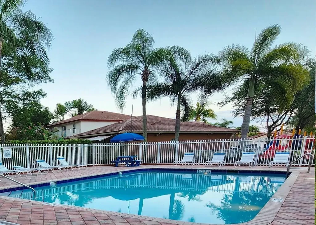6125 NW 40th Street Coral Springs FL 33067