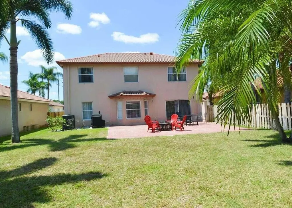6125 NW 40th Street Coral Springs FL 33067