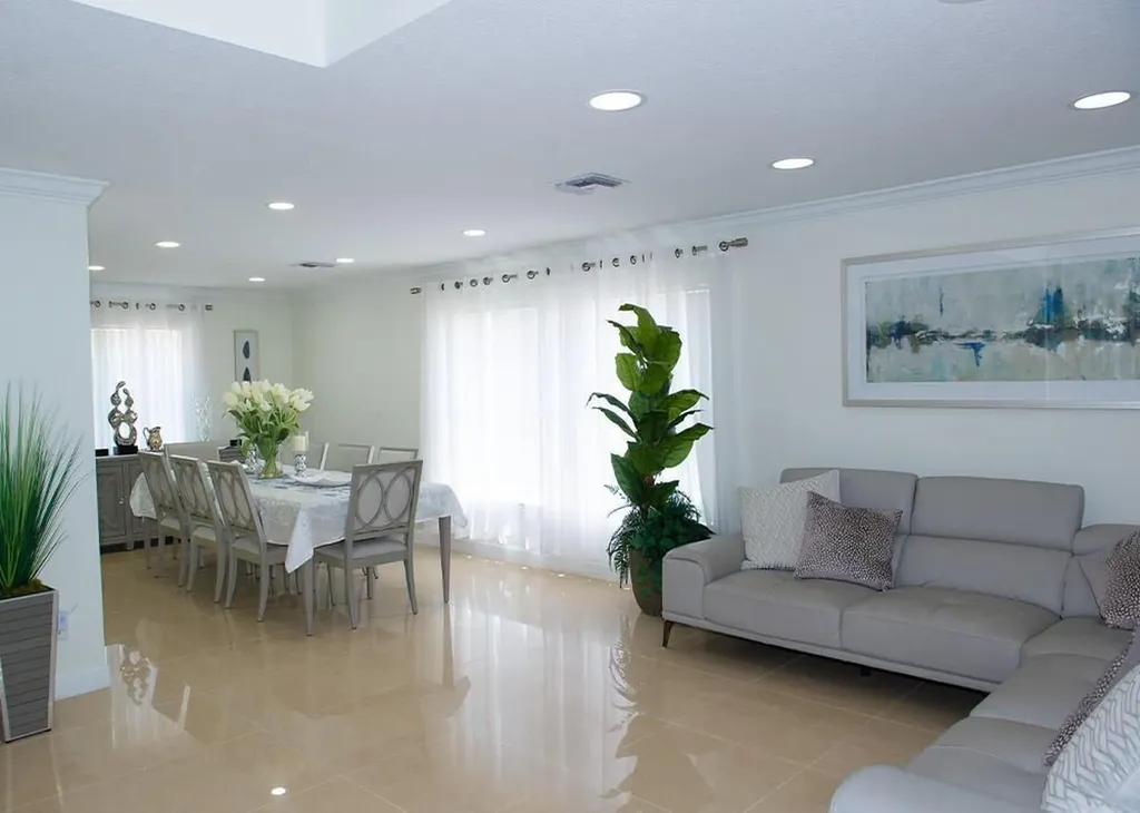 6125 NW 40th Street Coral Springs FL 33067