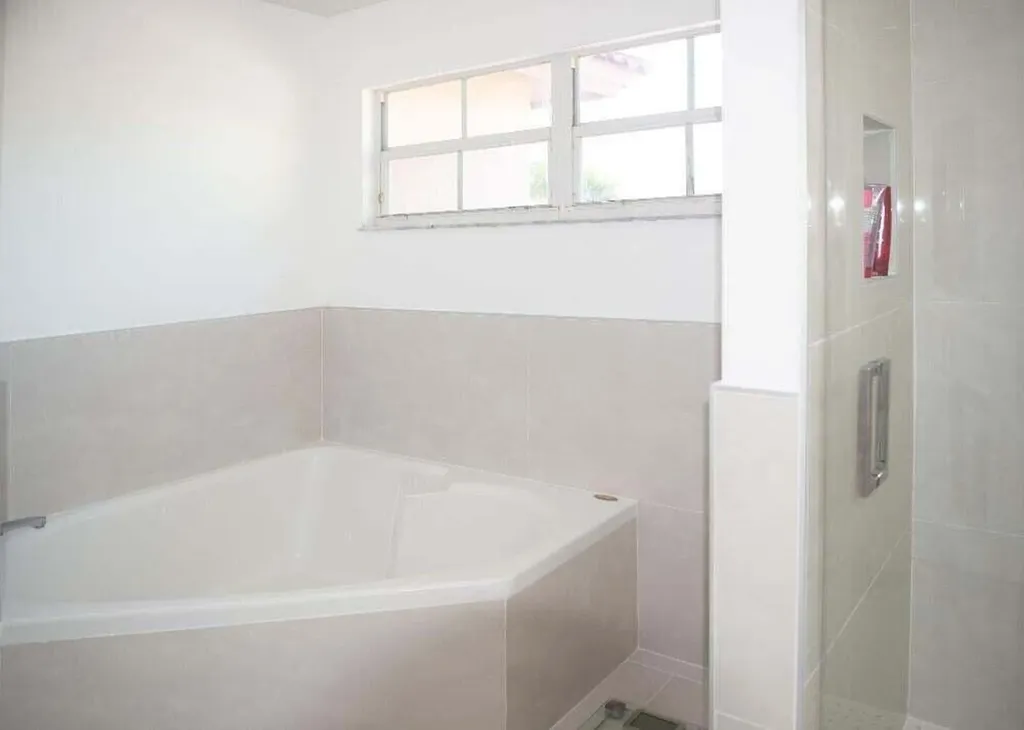 6125 NW 40th Street Coral Springs FL 33067