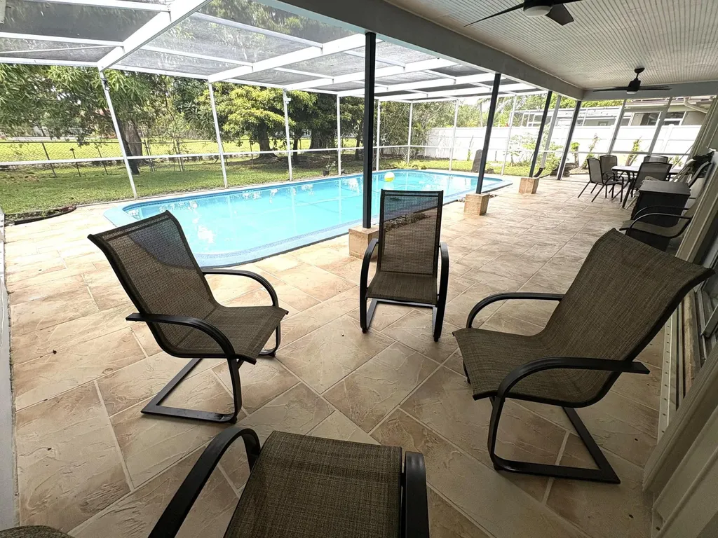 1401 NW 75th Terrace Plantation FL 33313
