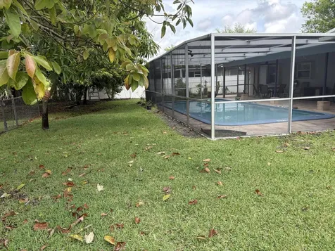 1401 NW 75th Terrace Plantation FL 33313