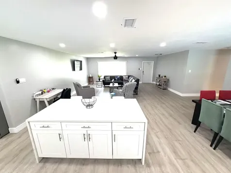1401 NW 75th Terrace Plantation FL 33313