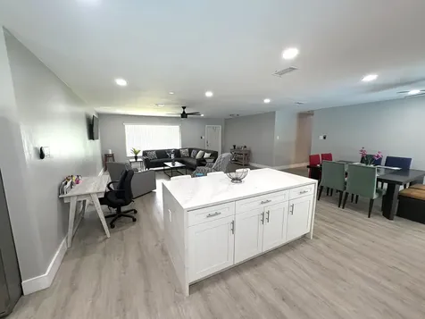 1401 NW 75th Terrace Plantation FL 33313
