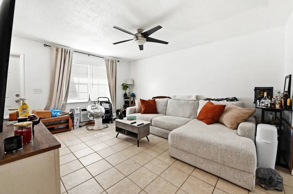 9350 Sun Court West Palm Beach FL 33403