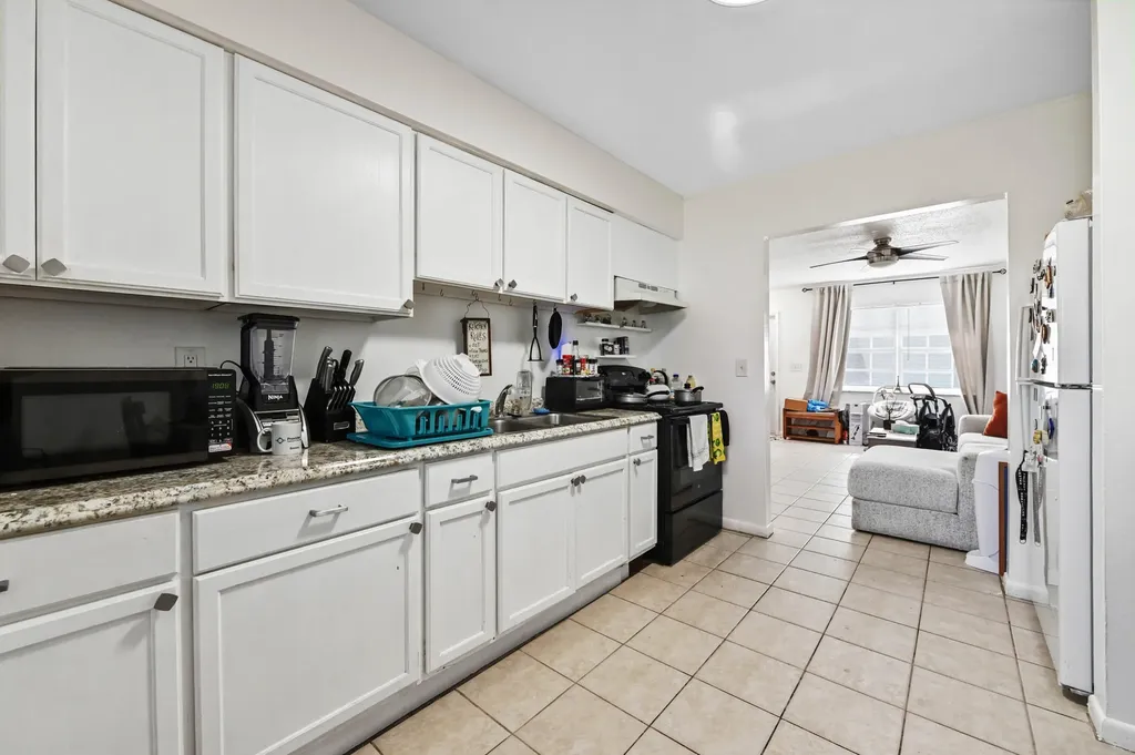 9350 Sun Court West Palm Beach FL 33403