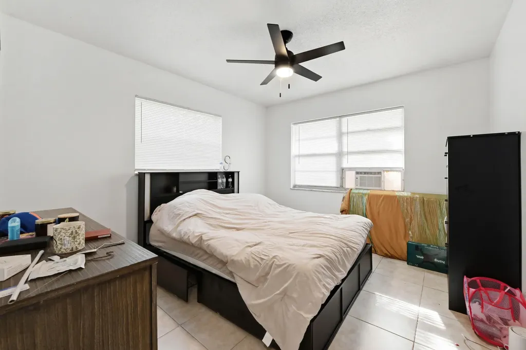 9350 Sun Court West Palm Beach FL 33403