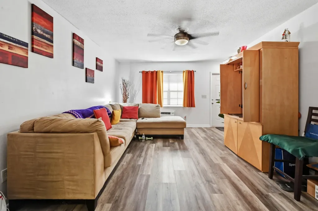 9350 Sun Court West Palm Beach FL 33403