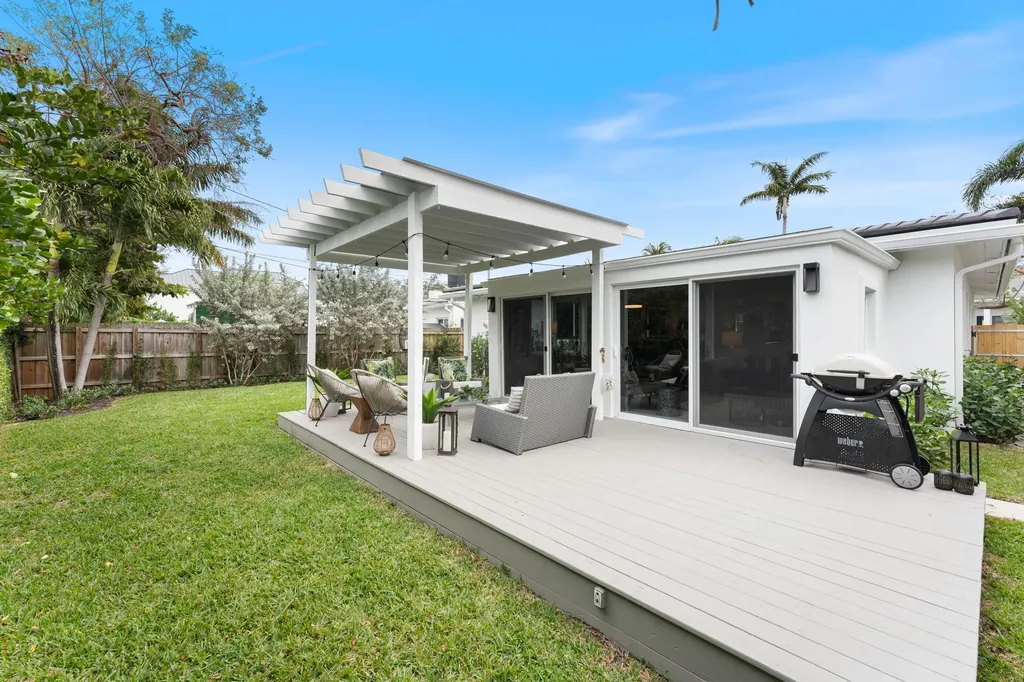807 SE 11th Court Fort Lauderdale FL 33316