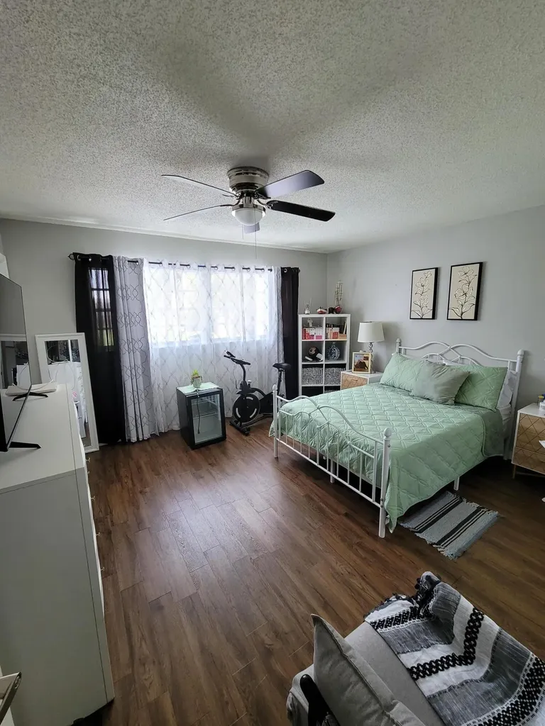 262 NE Floresta Drive Port St Lucie FL 34983
