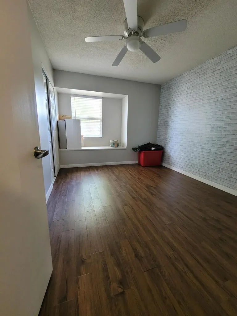 262 NE Floresta Drive Port St Lucie FL 34983
