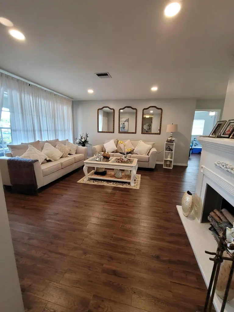 262 NE Floresta Drive Port St Lucie FL 34983