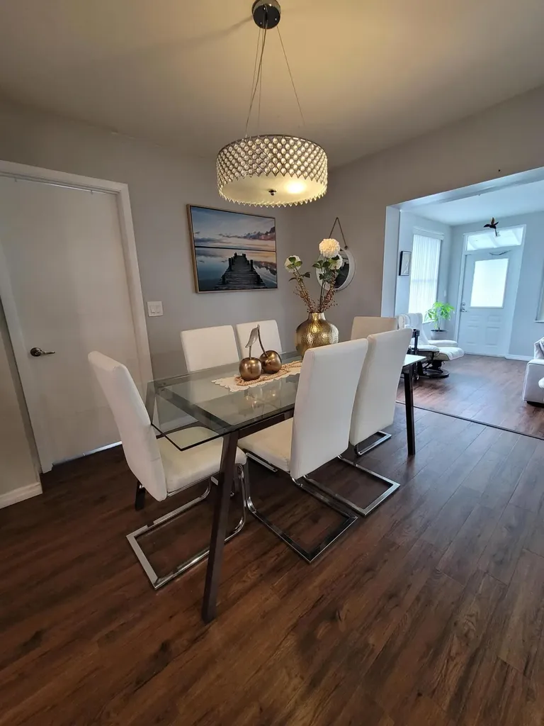 262 NE Floresta Drive Port St Lucie FL 34983