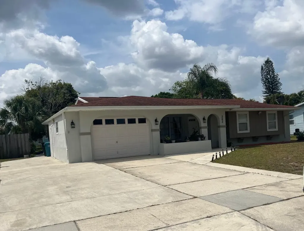 262 NE Floresta Drive Port St Lucie FL 34983