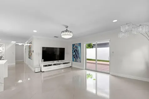 747 Avon Road West Palm Beach FL 33401