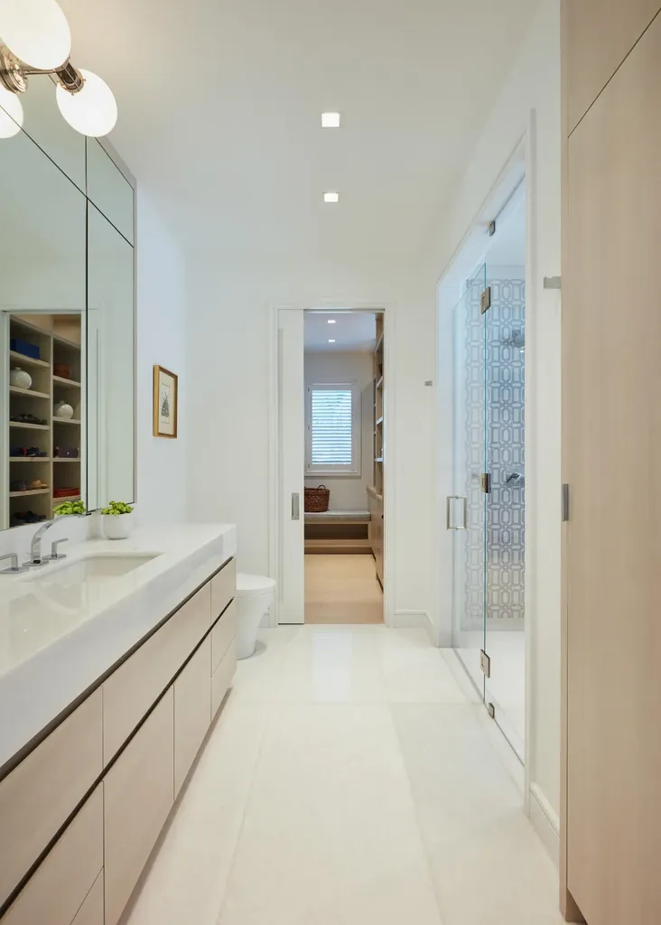 5 Via Flagler Palm Beach FL 33480