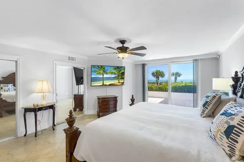 5790 Jimmy Buffett Mem Highway Vero Beach FL 32963