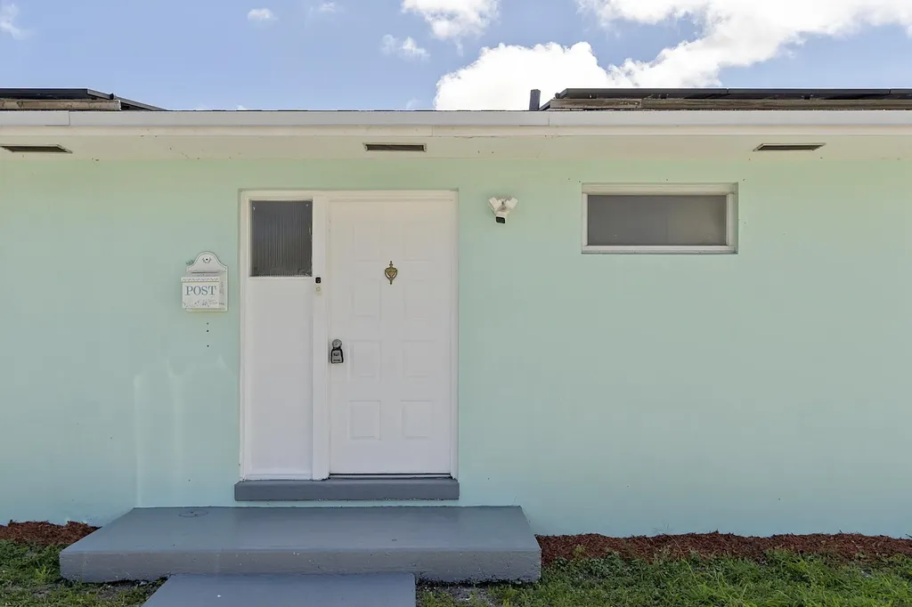 1002 S K Street Lake Worth Beach FL 33460