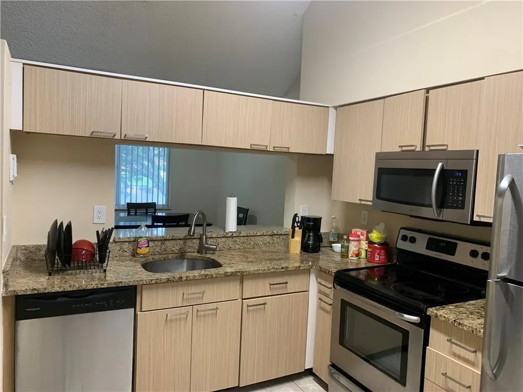 858 NW 92nd Avenue Plantation FL 33324