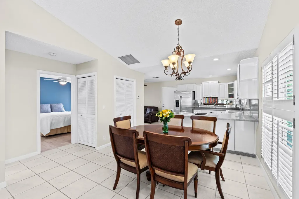 9722 Erica Court Boca Raton FL 33496