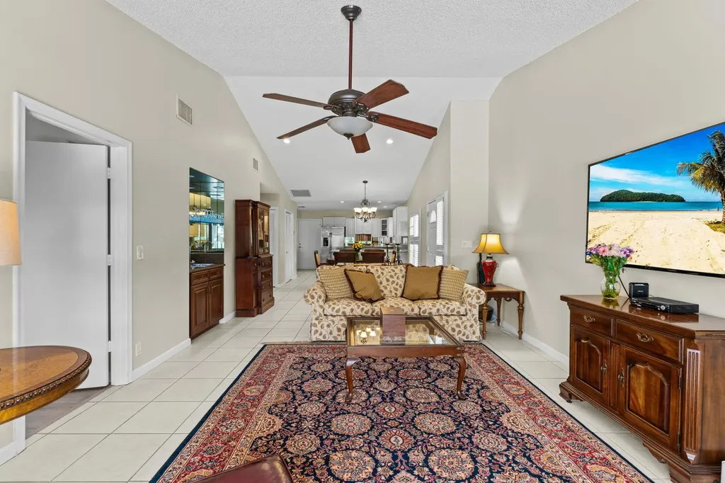 9722 Erica Court Boca Raton FL 33496
