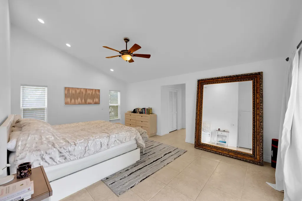4320 Saint Charles Way Boca Raton FL 33434