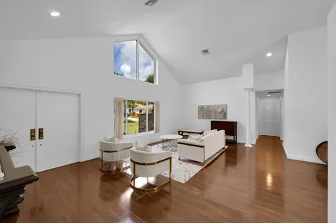 4320 Saint Charles Way Boca Raton FL 33434