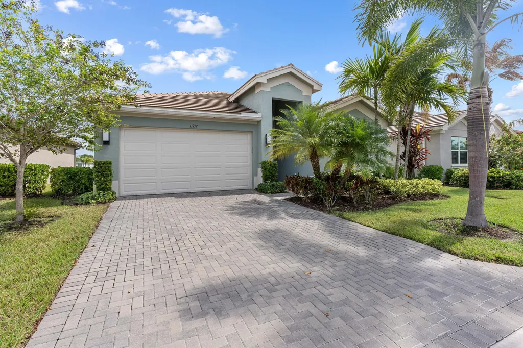 11917 SW Jasper Lake Way Port St Lucie FL 34987