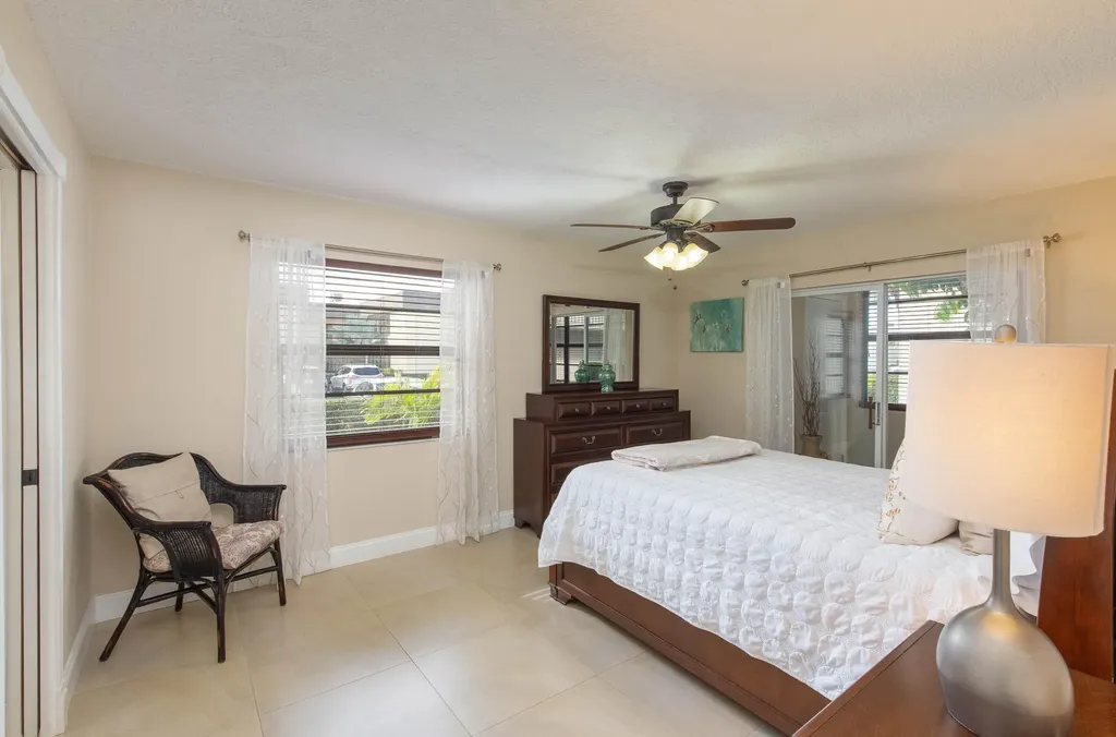 154 Capri Delray Beach FL 33484
