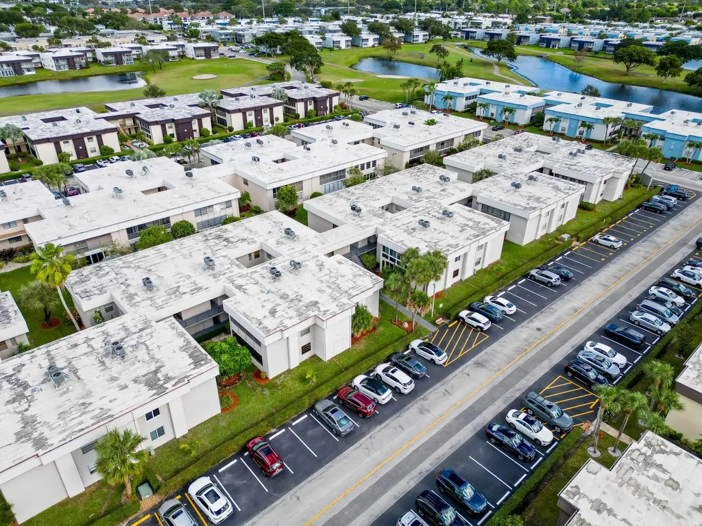 154 Capri Delray Beach FL 33484