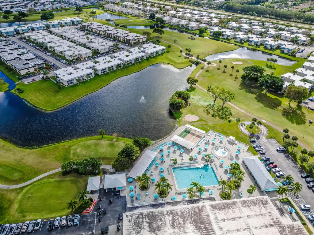 154 Capri Delray Beach FL 33484