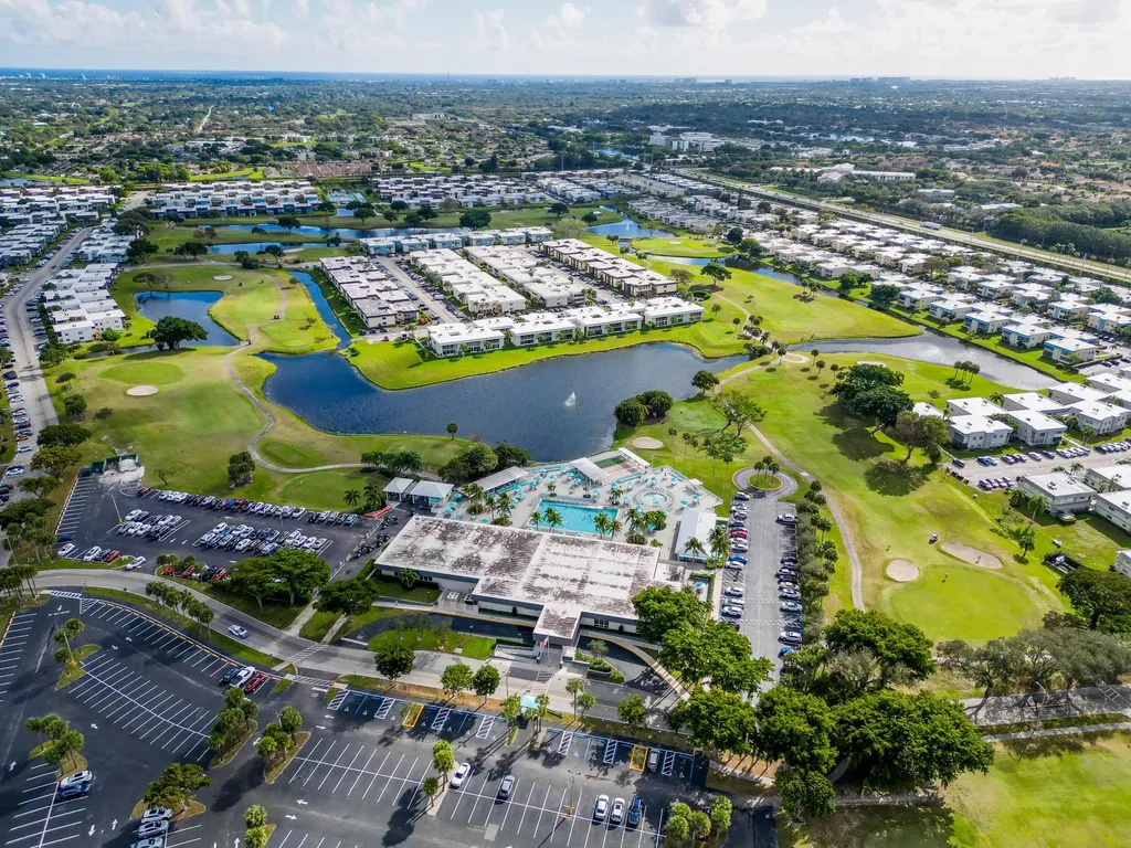 154 Capri Delray Beach FL 33484