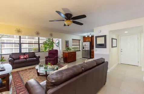 154 Capri Delray Beach FL 33484