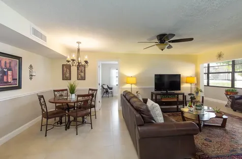 154 Capri Delray Beach FL 33484