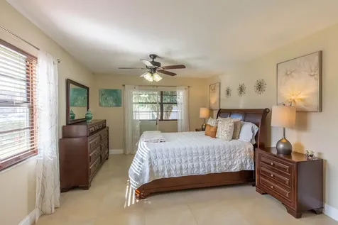 154 Capri Delray Beach FL 33484