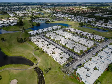 154 Capri Delray Beach FL 33484