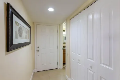154 Capri Delray Beach FL 33484