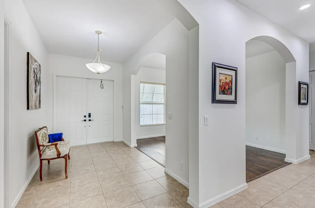 118 Palm Beach Plantation Boulevard Royal Palm Beach FL 33411