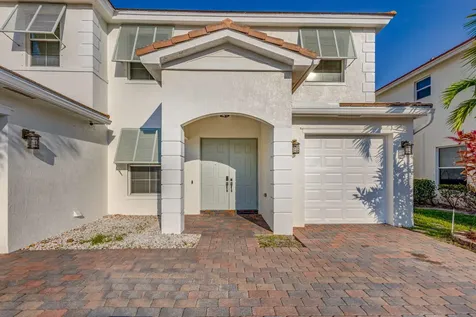 118 Palm Beach Plantation Boulevard Royal Palm Beach FL 33411